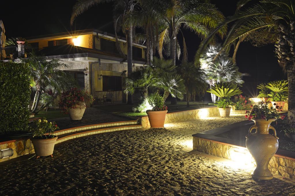 Complesso Turistico Ricettivo L'Oasi Del Golfo Di Salerno Apartment Батипалия Екстериор снимка