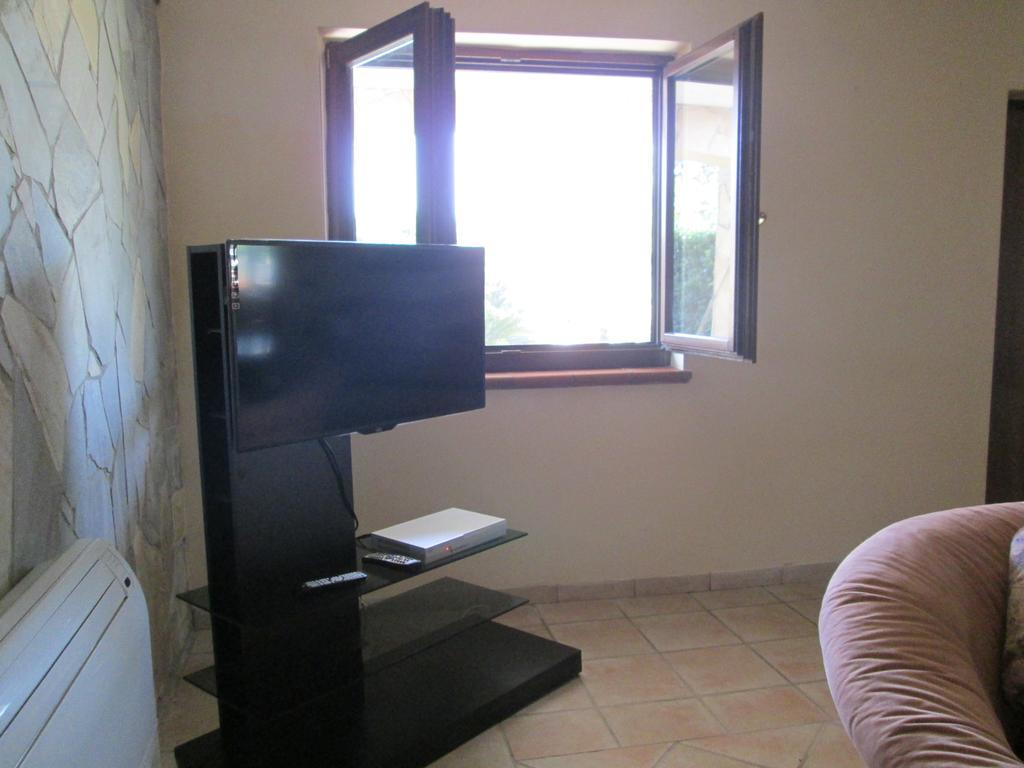 Complesso Turistico Ricettivo L'Oasi Del Golfo Di Salerno Apartment Батипалия Екстериор снимка