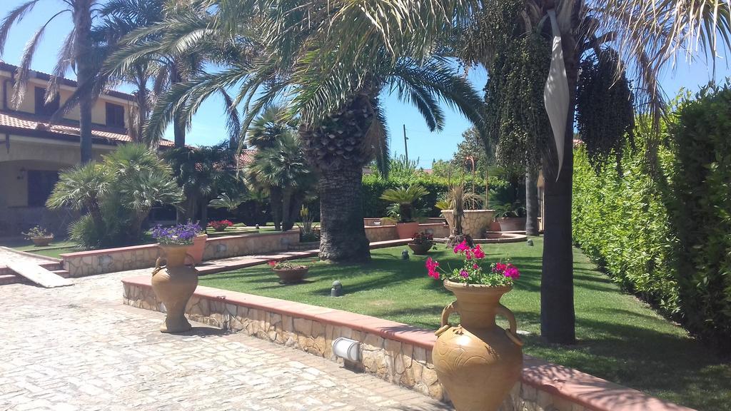 Complesso Turistico Ricettivo L'Oasi Del Golfo Di Salerno Apartment Батипалия Екстериор снимка