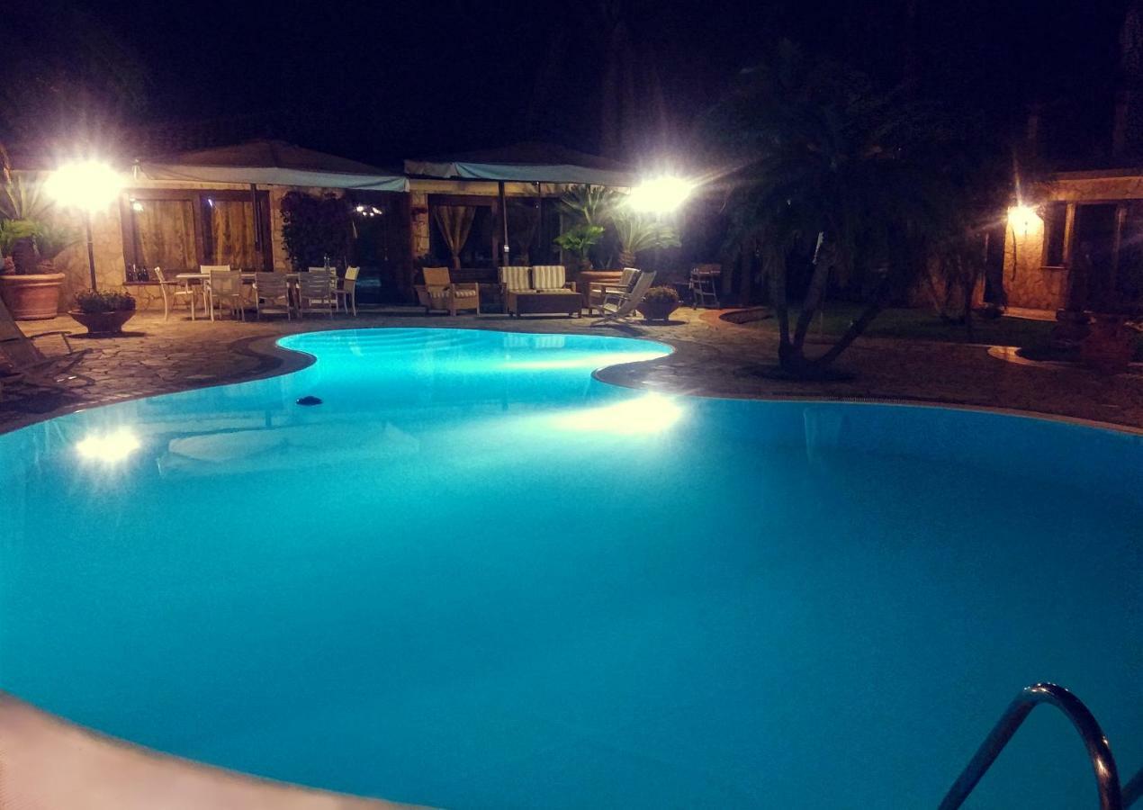 Complesso Turistico Ricettivo L'Oasi Del Golfo Di Salerno Apartment Батипалия Екстериор снимка