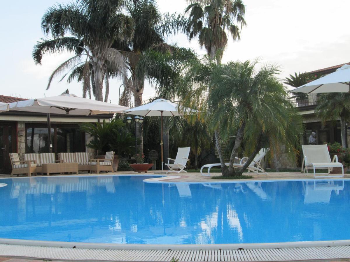 Complesso Turistico Ricettivo L'Oasi Del Golfo Di Salerno Apartment Батипалия Екстериор снимка